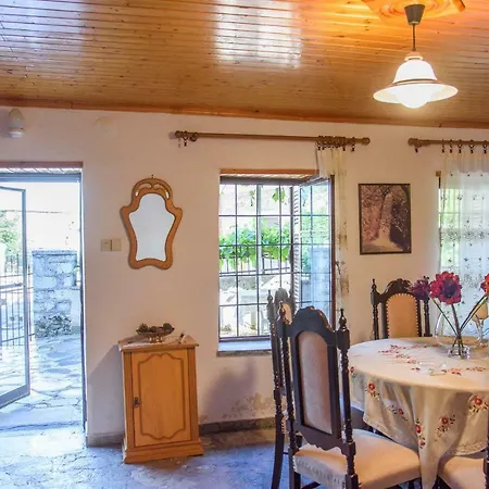 Σπίτι διακοπών πέτρινη παραδοσιακή οικία